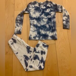 Hanna Andersson Blue and White Tie-Dye Pajama set